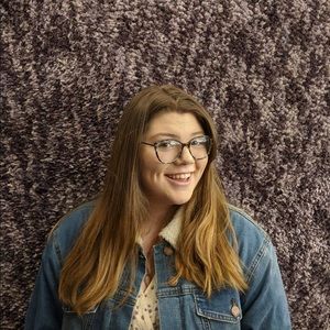 Meet your Posher, Olivia